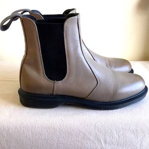 Dr. Marten’s Chelsea Flora gray burnished servo lux boot, ladies size 6/ EU37